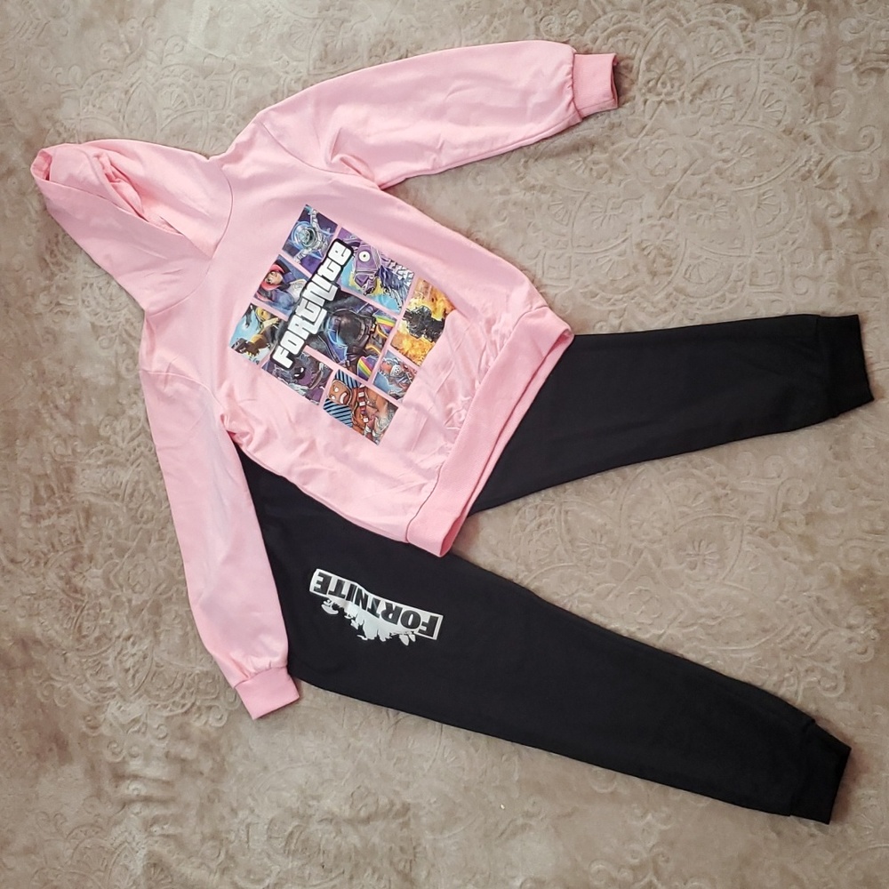 💜 2/$10 No brand Fortnite hoodie and pants